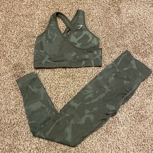Gymshark Green Adapt Camo Set